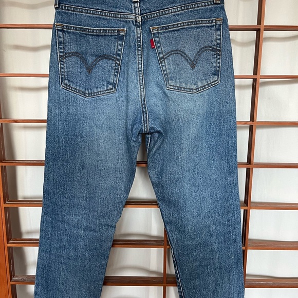 Levi’s wedgie, size 25, in these dreams - Picture 5 of 5